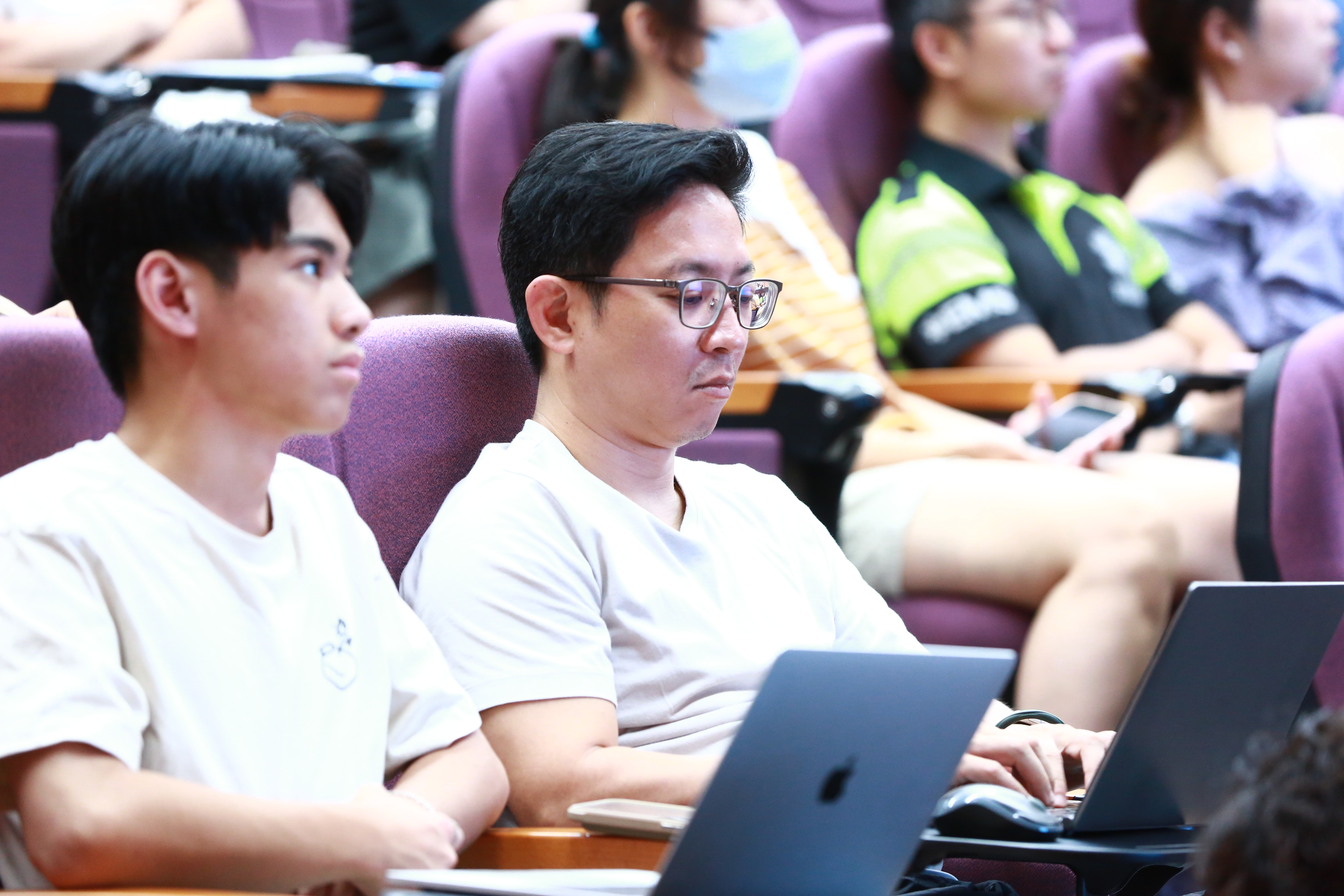 相關圖片 學員認真筆記及現場實作