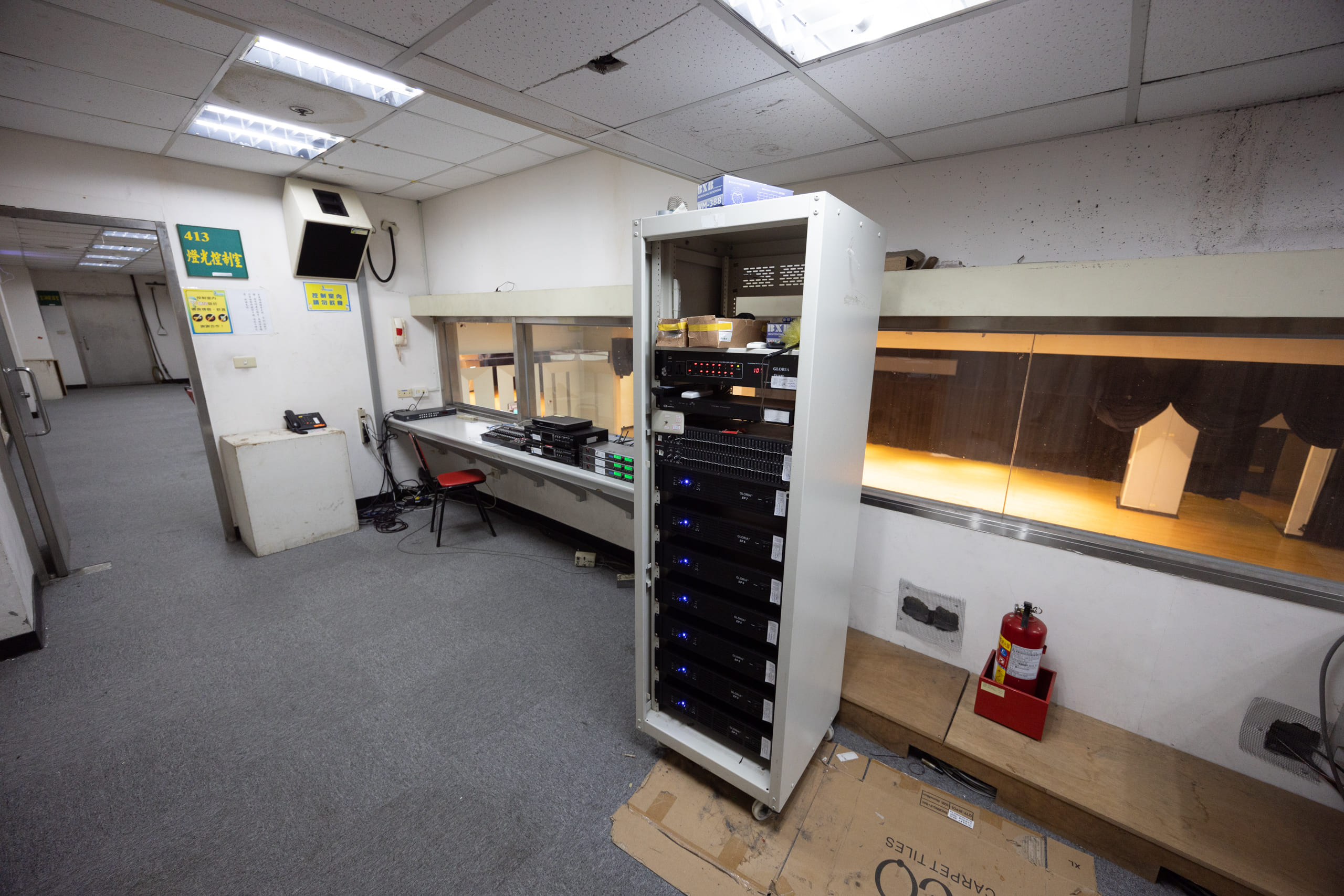 場域圖片 臺北演藝廳-控制室-內部