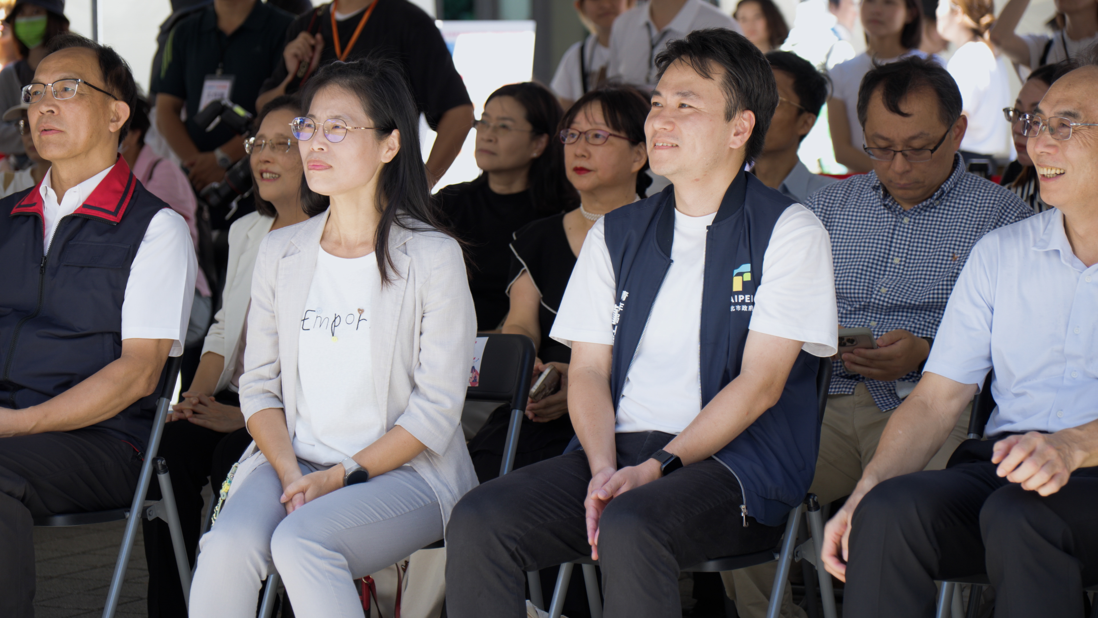 相關圖片 青年局董副局長出席心理健康月大型園遊會