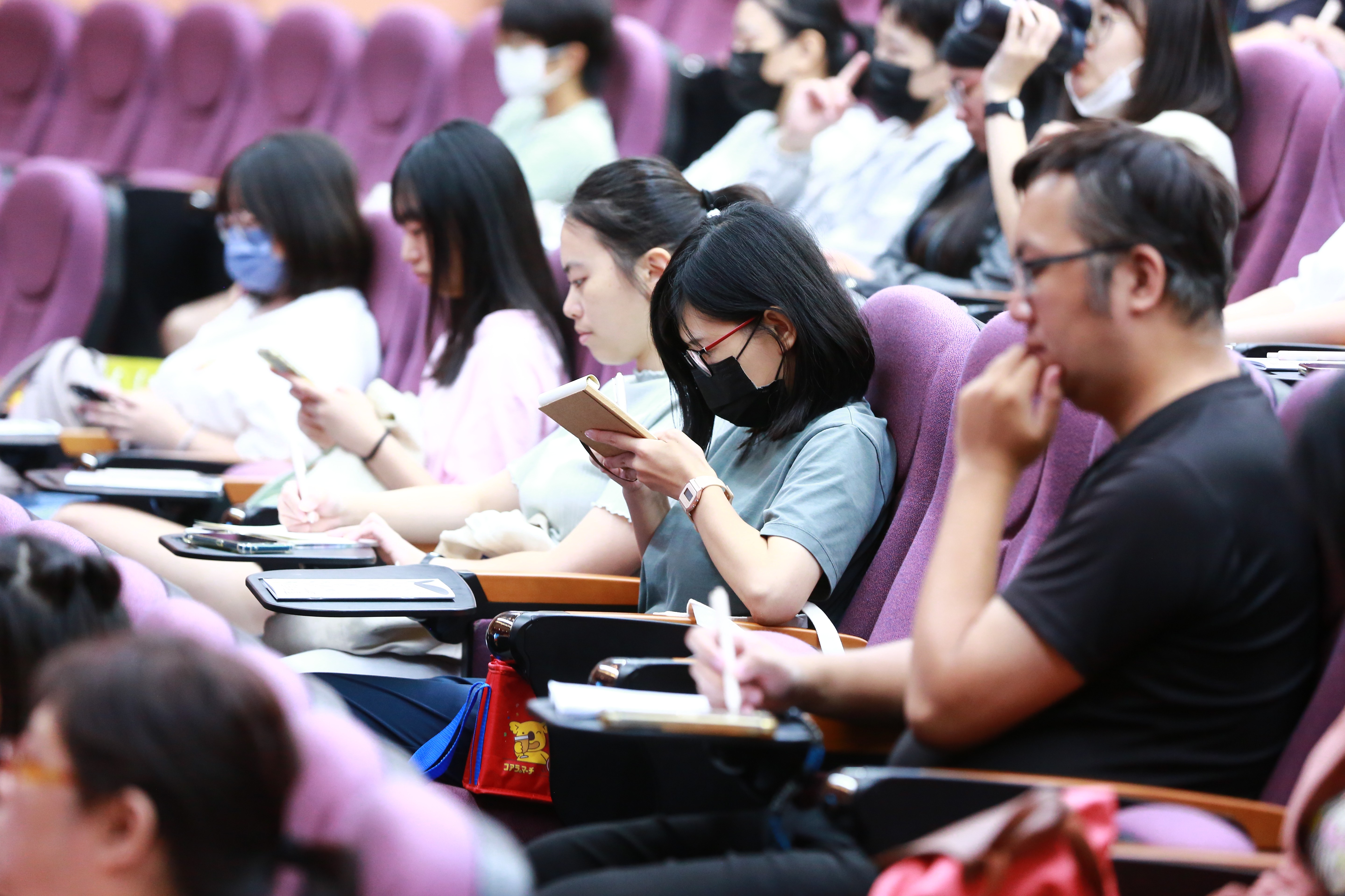 相關圖片 學員認真筆記