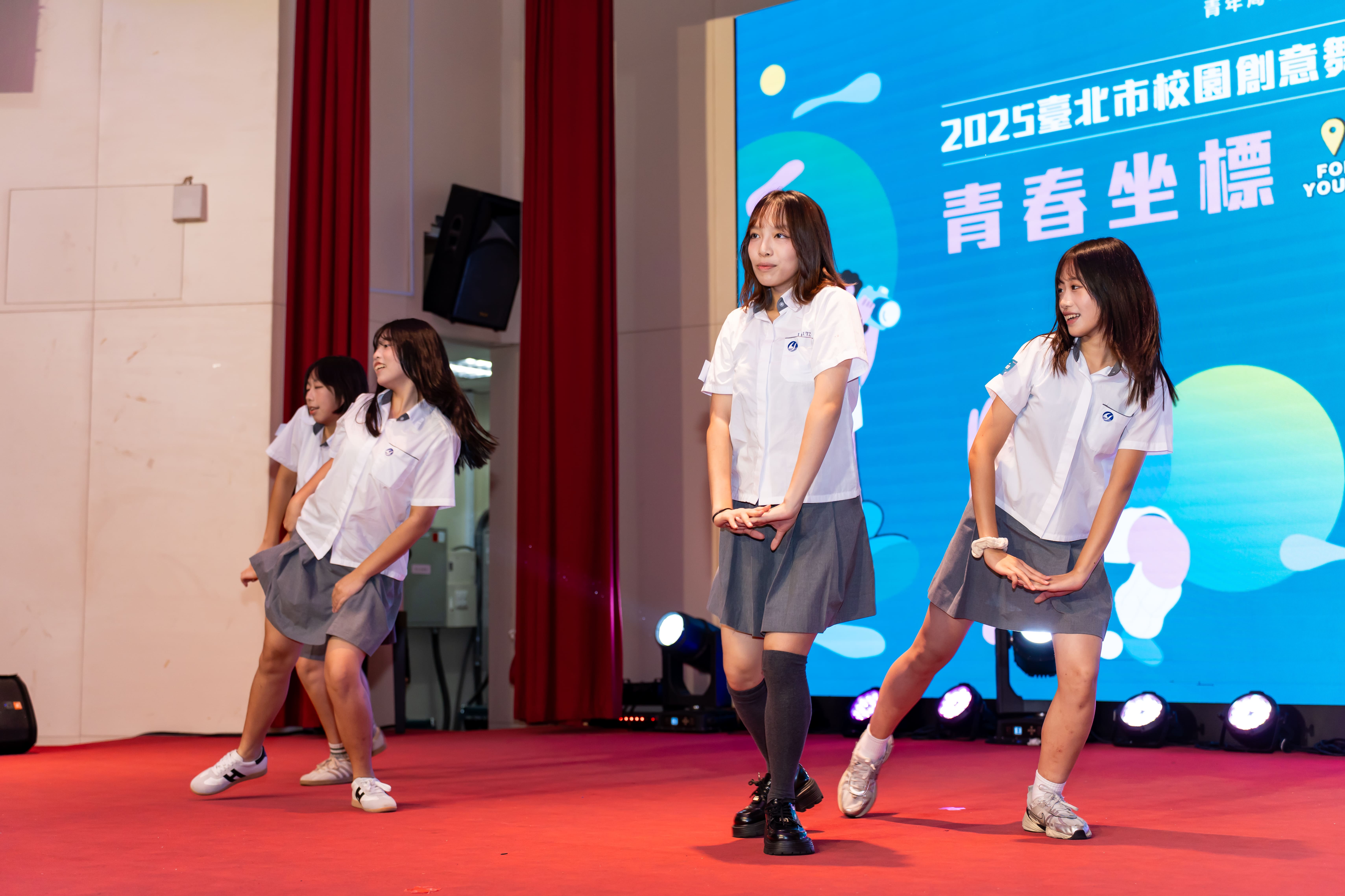 相關圖片 季軍隊伍-麗山舞漾精彩的演出